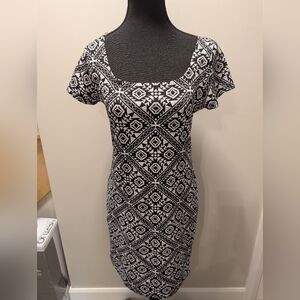 Elegant Black and White Patterned Dress